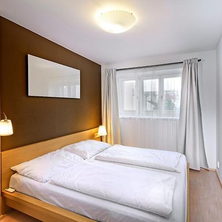 Downtown Suites Chlumova Praga Exterior foto