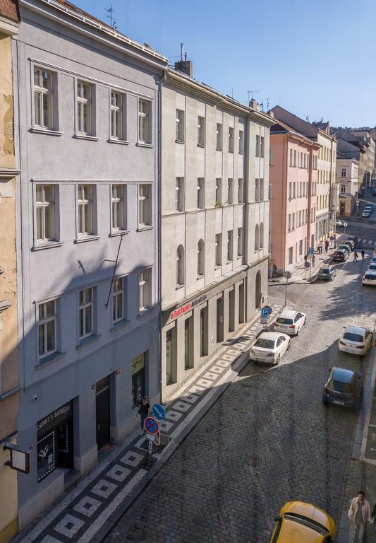 Downtown Suites Chlumova Praga Exterior foto