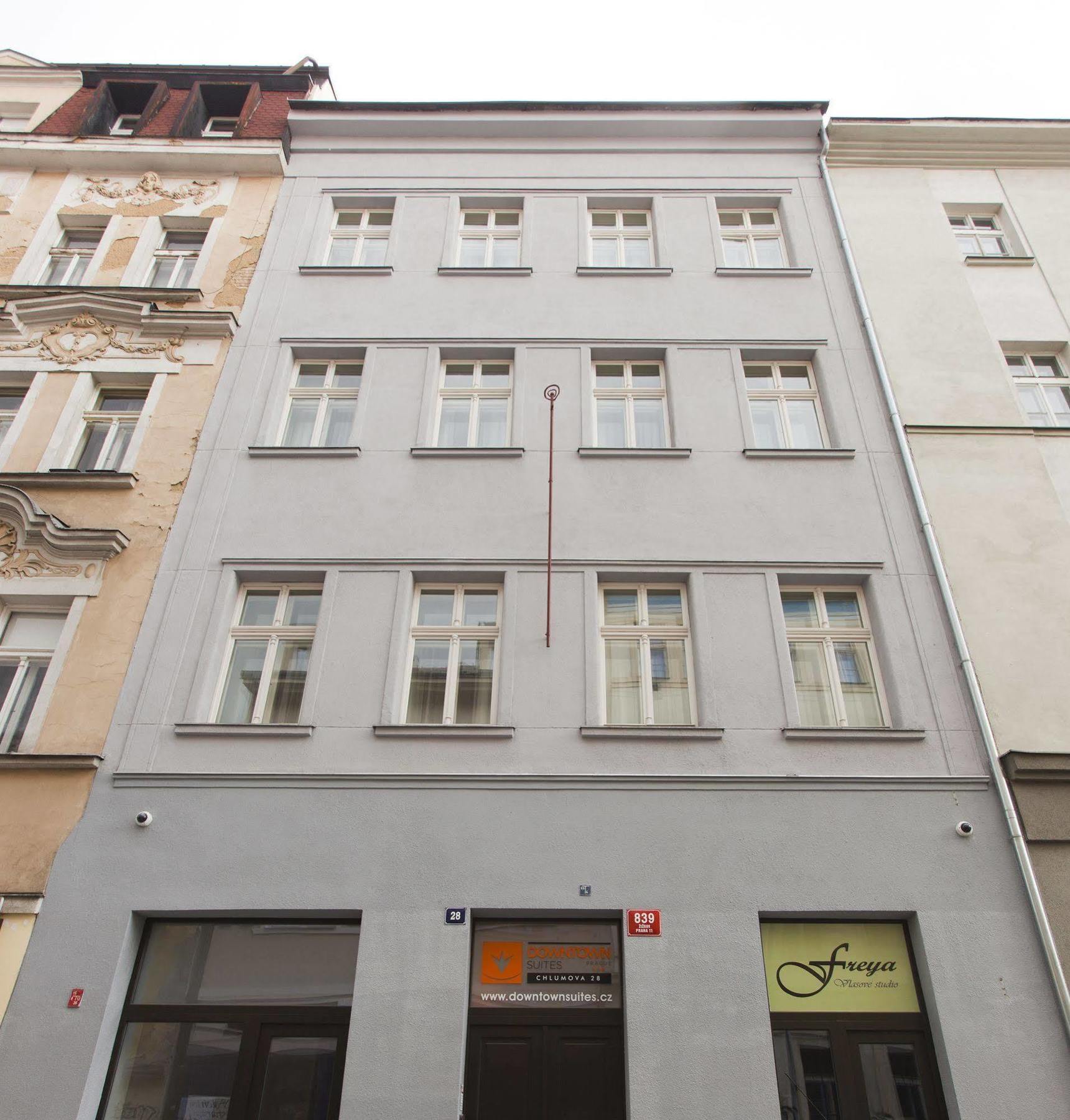 Downtown Suites Chlumova Praga Exterior foto