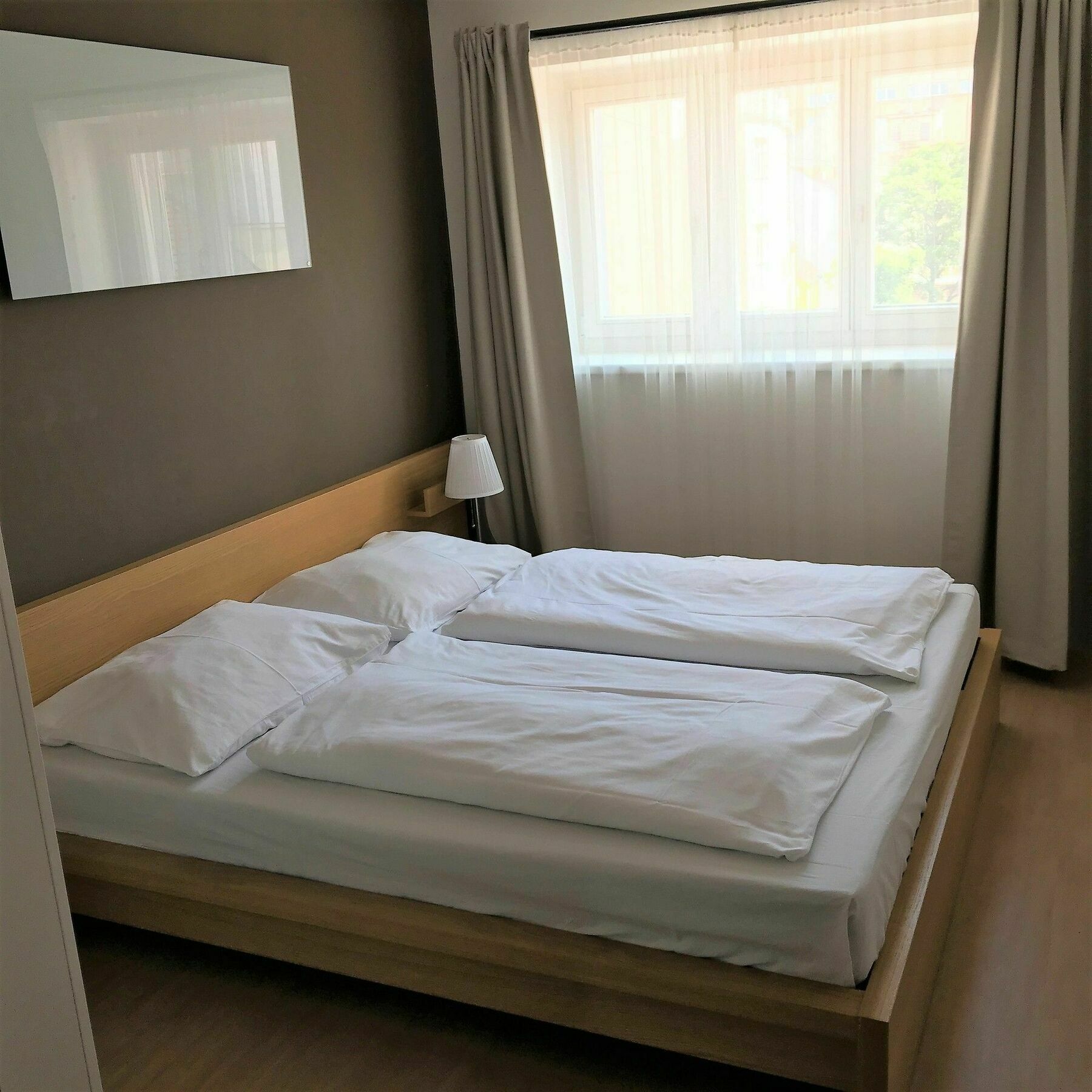 Downtown Suites Chlumova Praga Exterior foto